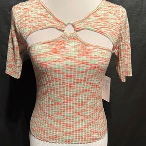 Ven Bridge Cut-Out Fitted Top